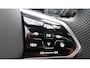 Volkswagen Golf 1.5 eTSI R-Line Business | Black Style | Panoramadak | 18" |