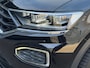 Volkswagen T-Roc 1.5 TSI 150pk DSG 2x R-line | Virtual | Camera | Dode hoek | Adapt. Cruise | Led | Elek. achterklep | Rijklaar incl. garantie