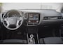Mitsubishi Outlander 2.4 PHEV Pure APPLE CARPLAY/VERWARMDE VOORSTOELEN/CAMERA