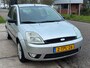 Ford Fiesta 1.25-16V Core 5-Drs Stuurbekrachtiging Audio/CD Electric pakket ABS EBD 2 x airbag Colorpakket Dealeronderhoud Nw Apk!