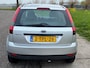 Ford Fiesta 1.25-16V Core 5-Drs Stuurbekrachtiging Audio/CD Electric pakket ABS EBD 2 x airbag Colorpakket Dealeronderhoud Nw Apk!