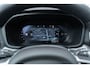 Volvo V60 T6 Plug-in hybrid AWD Ultra Dark | Google | Long Range | Head-Up Display | Getint Glas | DAB | Harman Kardon Audio | Stoelverwarming Voor + Achter | Schuif-/Kanteldak | 360 Camera | Adaptieve Cruise Control | Zwarte Hemelbekleding | 19" LM
