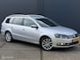 Volkswagen Passat Variant 1.4 TSI Highline BlueMotion - AUTOMAAT - TREKHAAK - ECC - NAVI - CRUISE CONTROLE - PARKEERSENSOREN - STOELVERWARMING - LM VELGEN - NAP - NL AUTO - APK T/M 16-01-2027 -