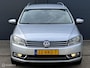 Volkswagen Passat Variant 1.4 TSI Highline BlueMotion - AUTOMAAT - TREKHAAK - ECC - NAVI - CRUISE CONTROLE - PARKEERSENSOREN - STOELVERWARMING - LM VELGEN - NAP - NL AUTO - APK T/M 16-01-2027 -