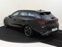 CUPRA Leon Sportstourer 1.5 TSI e-Hybrid Business | SoH 100% | Trekhaak | Parkeerassistent | Dodehoek detectie | Stoel- en stuurwielverwarming | Kuipstoelen | Navigatie | Keyless |