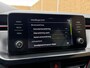 Skoda Scala 1.0 TSI Sport Business Automaat | Trekhaak uitklapbaar | Steel Grey | Achteruitrijcamera | Stoelverwarming | LED verlichting | Climate & cruise control | Keyless start | Regensensor | Parkeersensoren achter