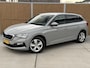 Skoda Scala 1.0 TSI Sport Business Automaat | Trekhaak uitklapbaar | Steel Grey | Achteruitrijcamera | Stoelverwarming | LED verlichting | Climate & cruise control | Keyless start | Regensensor | Parkeersensoren achter