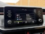 Skoda Scala 1.0 TSI Sport Business Automaat | Trekhaak uitklapbaar | Steel Grey | Achteruitrijcamera | Stoelverwarming | LED verlichting | Climate & cruise control | Keyless start | Regensensor | Parkeersensoren achter