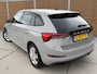 Skoda Scala 1.0 TSI Sport Business Automaat | Trekhaak uitklapbaar | Steel Grey | Achteruitrijcamera | Stoelverwarming | LED verlichting | Climate & cruise control | Keyless start | Regensensor | Parkeersensoren achter