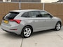 Skoda Scala 1.0 TSI Sport Business Automaat | Trekhaak uitklapbaar | Steel Grey | Achteruitrijcamera | Stoelverwarming | LED verlichting | Climate & cruise control | Keyless start | Regensensor | Parkeersensoren achter