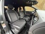 Volkswagen T-Roc 1.5 TSI Sport Automaat | Stoelverwarming | LED verlichting | Elektrisch bedienbare achterklep | Achteruitrijcamera | Sportstuur | Keyless entry&start | Getint glas | Parkeersensoren voor en achter