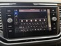 Volkswagen T-Roc 1.5 TSI Sport Automaat | Stoelverwarming | LED verlichting | Elektrisch bedienbare achterklep | Achteruitrijcamera | Sportstuur | Keyless entry&start | Getint glas | Parkeersensoren voor en achter