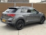 Volkswagen T-Roc 1.5 TSI Sport Automaat | Stoelverwarming | LED verlichting | Elektrisch bedienbare achterklep | Achteruitrijcamera | Sportstuur | Keyless entry&start | Getint glas | Parkeersensoren voor en achter