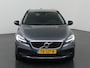 Volvo V40 Cross Country 2.0 T3 Summum | Trekhaak Afneembaar | Panoramadak | Navigatie | Parkeercamera | Stoelverwarming |