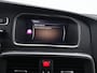 Volvo V40 Cross Country 2.0 T3 Summum | Trekhaak Afneembaar | Panoramadak | Navigatie | Parkeercamera | Stoelverwarming |