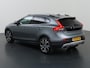 Volvo V40 Cross Country 2.0 T3 Summum | Trekhaak Afneembaar | Panoramadak | Navigatie | Parkeercamera | Stoelverwarming |