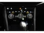 Volkswagen T-Roc 1.5 TSI 3x R-Line * Pano - Virtual - Keyless - Trekhaak - Camera - App - ACC - LED *