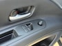 Toyota Aygo X 1.0 VVT-i S-CVT Automaat Pulse Bi-Tone | Stoelverwarming, Airconditioning, 17 inch, CarPlay, Adaptive cruise control