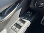 Lexus UX 250h F Sport Line | Facelift, Head up display, Blind Spot, 18 inch, Parkeersensoren, Stoel + Stuurverwarming, Groot scherm
