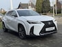 Lexus UX 250h F Sport Line | Facelift, Head up display, Blind Spot, 18 inch, Parkeersensoren, Stoel + Stuurverwarming, Groot scherm