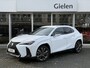 Lexus UX 250h F Sport Line | Facelift, Head up display, Blind Spot, 18 inch, Parkeersensoren, Stoel + Stuurverwarming, Groot scherm