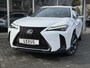 Lexus UX 250h F Sport Line | Facelift, Head up display, Blind Spot, 18 inch, Parkeersensoren, Stoel + Stuurverwarming, Groot scherm
