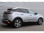 Peugeot 3008 1.6 HYBRID 225PK ALLURE PACK AUTOMAAT / NAVI / LEDER / CLIMA / LED / PDC / 18" LMV / CAMERA / KEYLESS / BLUETOOTH / CRUISECONTROL / 1E EIGENAAR / NIEUWSTAAT !!