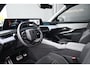 Peugeot E-3008 GT Avantage 210 73 kWh 8 Jaar Garantie! 95,8%SOH! | Schuif-/Kanteldak | Warmtepomp | FOCAL | 360 Camera | Adaptive Cruise | Alcantara | Navigatie | !!
