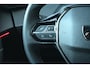 Peugeot e-2008 EV GT Avantage 54 kWh 8 Jaar Garantie! 96,4%SOH! | Vision, Navigation & Drive Assist plus Pack | Dodehoek-Detectie | Navigatie | Climate Control | Full-LED | !!