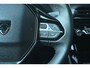 Peugeot e-2008 EV GT Avantage 54 kWh 8 Jaar Garantie! 96,4%SOH! | Vision, Navigation & Drive Assist plus Pack | Dodehoek-Detectie | Navigatie | Climate Control | Full-LED | !!
