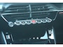 Peugeot e-2008 EV GT Avantage 54 kWh 8 Jaar Garantie! 96,4%SOH! | Vision, Navigation & Drive Assist plus Pack | Dodehoek-Detectie | Navigatie | Climate Control | Full-LED | !!