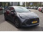 Toyota C-HR / C-HR+ 1.8 HYBRID 140 FIRST-EDITION STOEL/STUURVERW. P-SENSOREN EL-ACHTERKLEP DODEHOEK ANDROID/APPLE