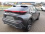 Toyota C-HR / C-HR+ 1.8 HYBRID 140 FIRST-EDITION STOEL/STUURVERW. P-SENSOREN EL-ACHTERKLEP DODEHOEK ANDROID/APPLE