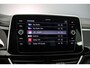 Volkswagen T-Roc R-Line Business+ 1.5 TSI 150pk Trekhaak, Adaptive cruise control, LED koplampen, Navigatie, Achteruitrijcamera, Stoelverwarming, Parkeersensoren, App connect