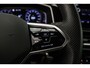 Volkswagen T-Roc R-Line Business+ 1.5 TSI 150pk Trekhaak, Adaptive cruise control, LED koplampen, Navigatie, Achteruitrijcamera, Stoelverwarming, Parkeersensoren, App connect