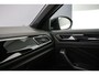 Volkswagen T-Roc R-Line Business+ 1.5 TSI 150pk Trekhaak, Adaptive cruise control, LED koplampen, Navigatie, Achteruitrijcamera, Stoelverwarming, Parkeersensoren, App connect