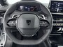 Peugeot 2008 1.2 Hybrid 145 Allure | Dodehoek detectie | Camera | Navigatie | Adaptieve cruise control |
