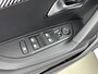 Peugeot 2008 1.2 Hybrid 145 Allure | Dodehoek detectie | Camera | Navigatie | Adaptieve cruise control |
