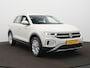 Volkswagen T-Roc 1.5 TSI 150Pk Automaat Style / Car-Play / Camera / Clima