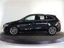 Mercedes-Benz B-klasse 200 Business Solution AMG | Trekhaak | Stoelverwarming | Apple Carplay |