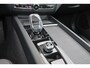 Volvo XC60 T6 Recharge AWD Plus Black Edition - Panorama/schuifdak - IntelliSafe Assist & Surround - 360º Camera - Harman/Kardon audio - Adaptieve LED koplampen - Verwarmde voorstoelen, stuur & achterbank - Parkeersensoren voor & achter - Elektr. bedienb. voorstoelen met geheugen - Head up display - Draadloze tel. lader - Extra getint glas - 21' LMV