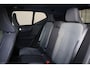 Volvo XC40 B3 Plus Black Edition - Panorama/schuifdak - IntelliSafe Assist & Surround - 360º Camera - Harman/Kardon audio - Verwarmde voorstoelen & stuur - Parkeersensoren voor & achter - Elektr. bedienb. voorstoelen met geheugen links - Draadloze tel. lader - Extra getint glas - 20' LMV