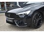 Volvo XC60 T6 Plug-in hybrid AWD Plus Black Edition | Direct Leverbaar | Head Up Display | 360 Graden Camera | Luchtvering | Climate Pack | Panoramisch Schuif-/Kanteldak | Adaptieve Cruise Control | 21 inch Lichtmetalen Velgen |