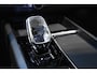 Volvo XC60 T6 Plug-in hybrid AWD Plus Black Edition | Direct Leverbaar | Luchtvering | Head Up Display | Panoramisch Schuif-/Kanteldak | Extra Getint Glas | Adaptieve Cruise Control | BLIS | 21 inch Lichtmetalen Velgen | Keyless | Google Infotainment |