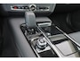 Volvo V90 T6 Recharge AWD Plus Dark - Panorama/schuifdak - IntelliSafe Assist & Surround - 360º Camera - Harman/Kardon audio - Adaptieve LED koplampen - Verwarmde voorstoelen, stuur & achterbank - Parkeersensoren voor & achter - Elektr. bedienb. voorstoelen met geheugen - Extra getint glas - Elektr. inklapbare trekhaak - 19' LMV
