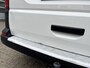 Volkswagen Transporter 2.0 TDI L2H1 DC 4Motion 150pk 2x Schuifdeur 4x4 Btw en Bpm vrij!! Airco Cruise controle Trekhaak 2500kg trekgewicht 1e eigenaar Ex overheid
