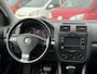 Volkswagen Golf 1.6 FSI Optive 4
