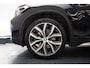 BMW X1 sDrive20i VDL Nedcar Edition | Leder | Panoramadak | H&K | 19 Inch | Head Up |