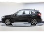 BMW X1 sDrive20i VDL Nedcar Edition | Leder | Panoramadak | H&K | 19 Inch | Head Up |