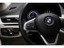 BMW X1 sDrive20i VDL Nedcar Edition | Leder | Panoramadak | H&K | 19 Inch | Head Up |